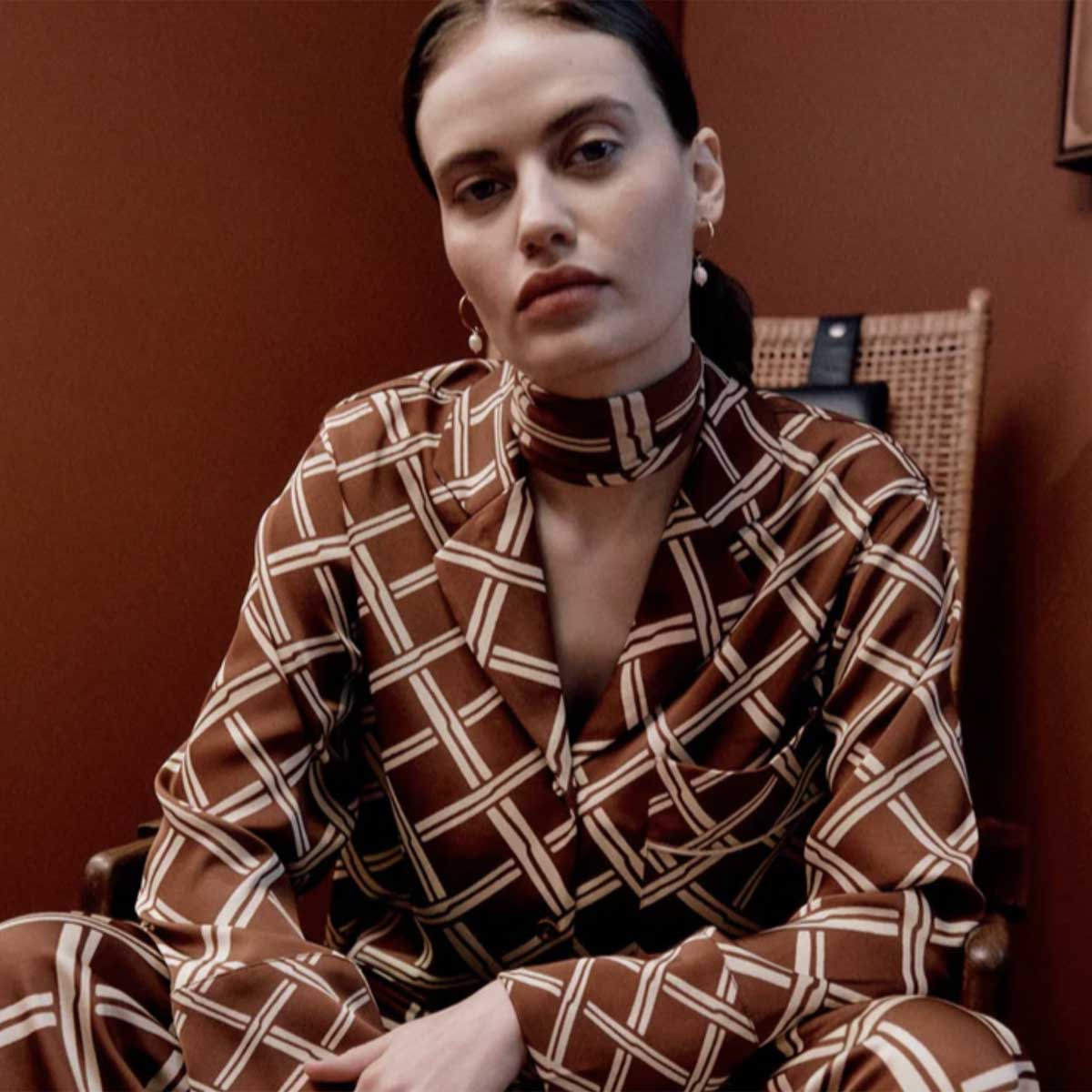Bold flattering modernity with Vivere London