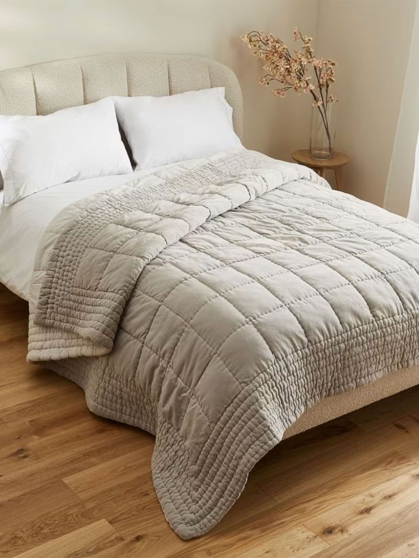 Cotton Velvet Quilted Bedspread