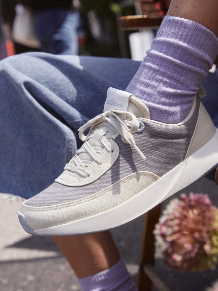 Womens Limited Edition Couriers