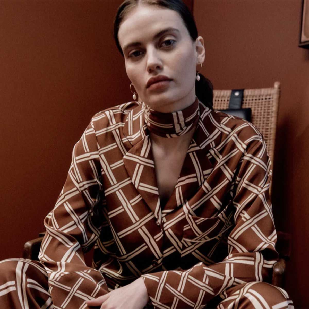 Bold flattering modernity with Vivere London