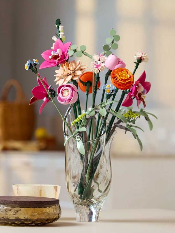 LEGO Botanicals 10342 Pretty Pink Flower Bouquet Decor Set