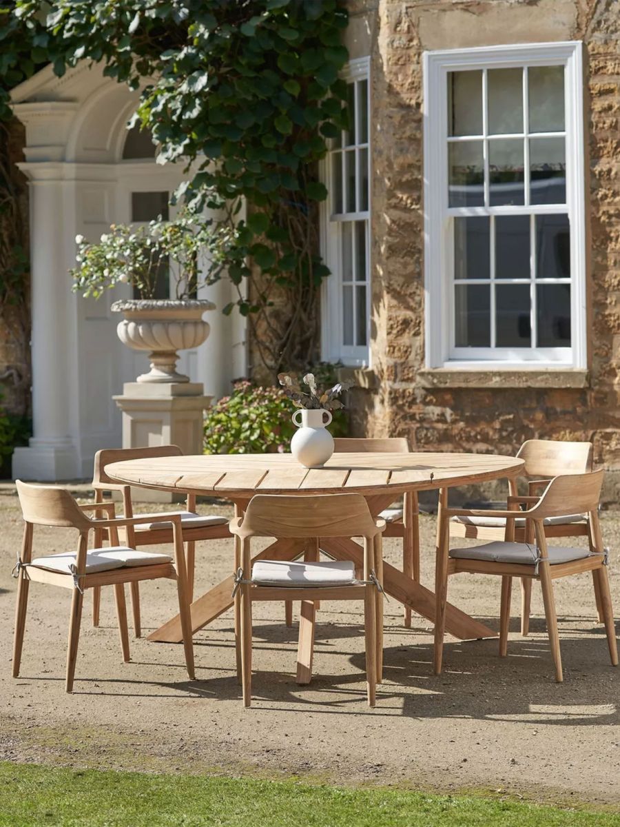 Reuleaux 6-Seater Round Wood Garden Dining Table & Chairs