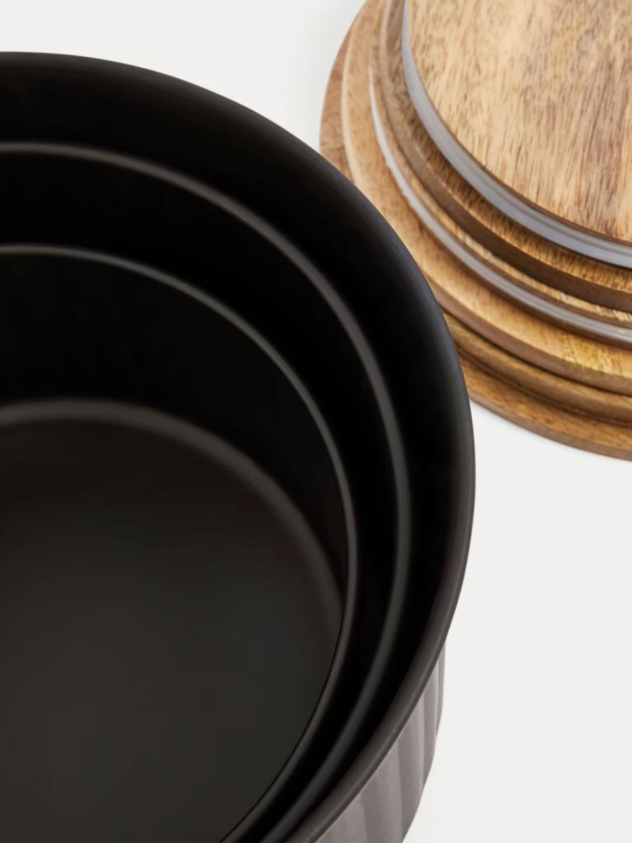 Set of 3 Ribbed Stacking Cake Tins