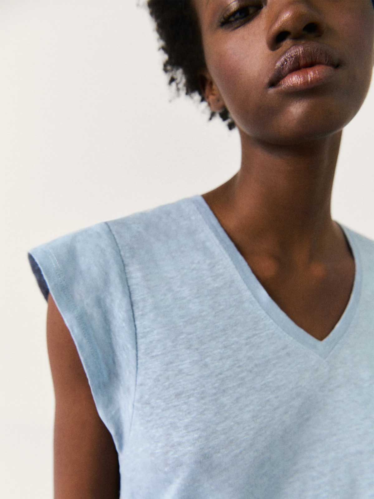 Vie Linen T-Shirt by Ecoalf