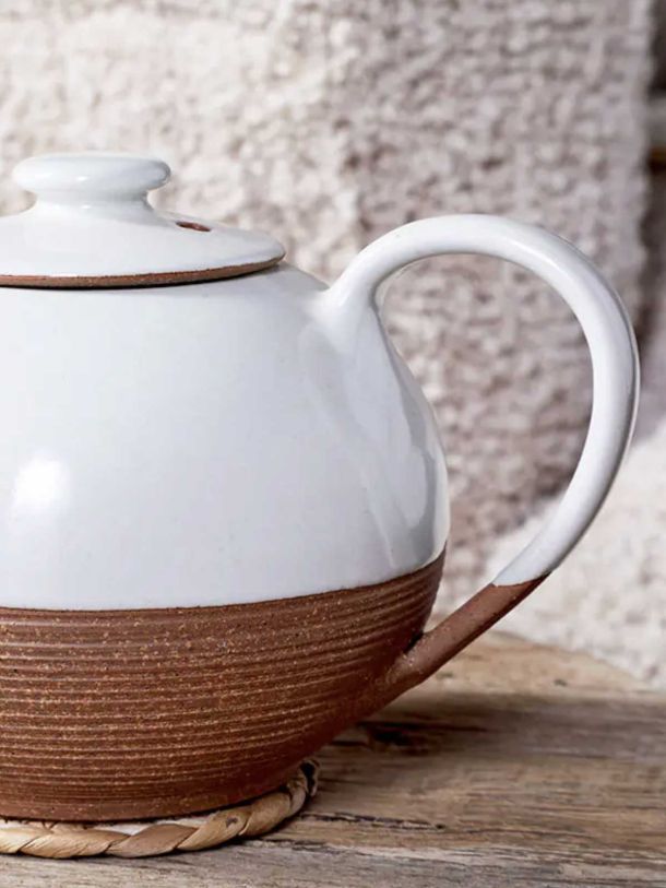 Mali Ribbed Terracotta Teapot